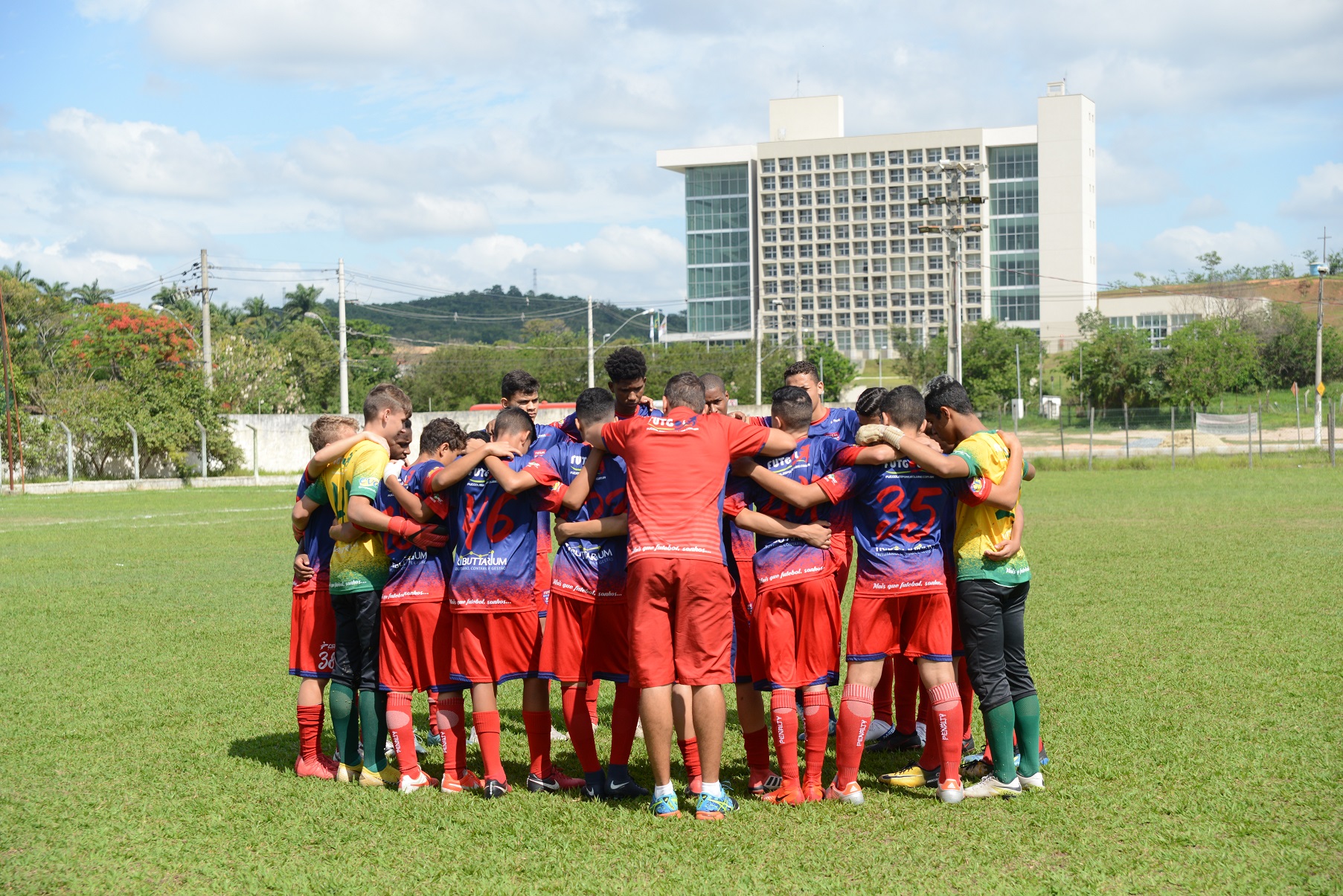 Sub 15 vence fora na última rodada do Mineiro